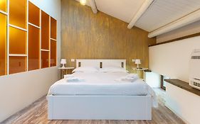 Proserpina Apartment